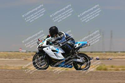 media/Jul-22-2022-TrackDaz (Fri) [[ca4971259a]]/Group B/130pm (Wheelie Bump)/